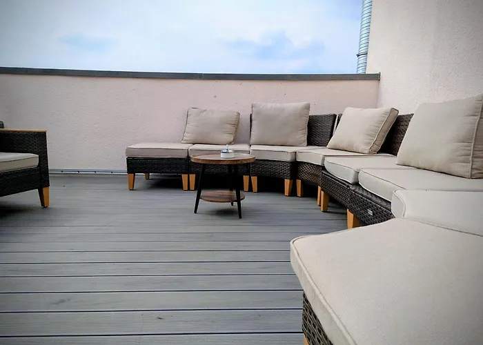 Exklusive Familienresidenz Mit Dachterrasse, Sauna Und Entertainment