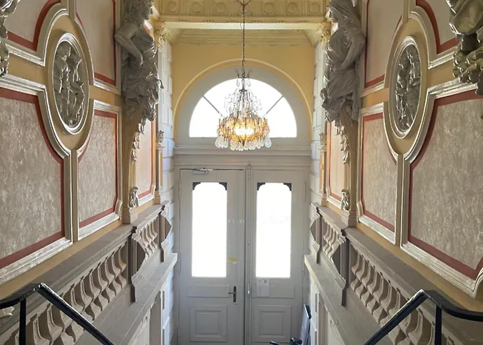 Apartment Exklusive Familienresidenz Mit Dachterrasse, Sauna Und Entertainment *